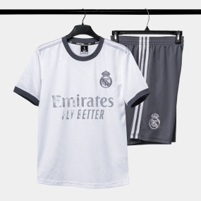 Strivend Real Madrid SS25