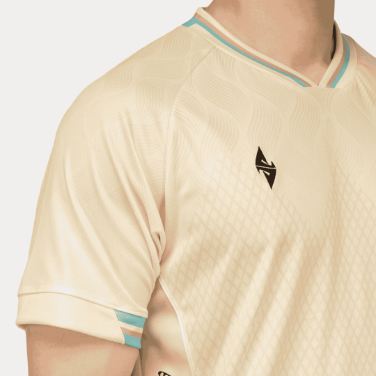 Bộ Quần Áo Bóng Đá Strivend V6 Kem