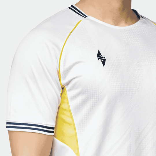 Bộ Quần Áo Bóng Đá Strivend V8 Trắng Vàng