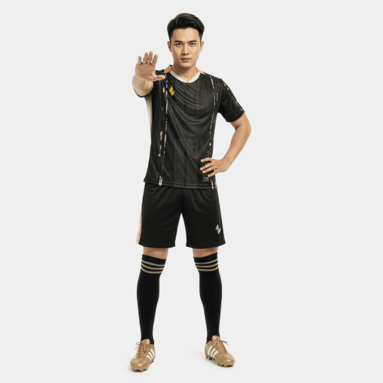 Bộ Quần Áo Bóng Đá Strivend V9 Đen